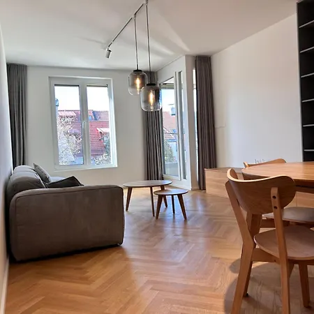 Bakossova With Parking Apartment
