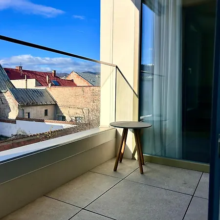 Apartment Bakossova With Parking Banska Bystrica